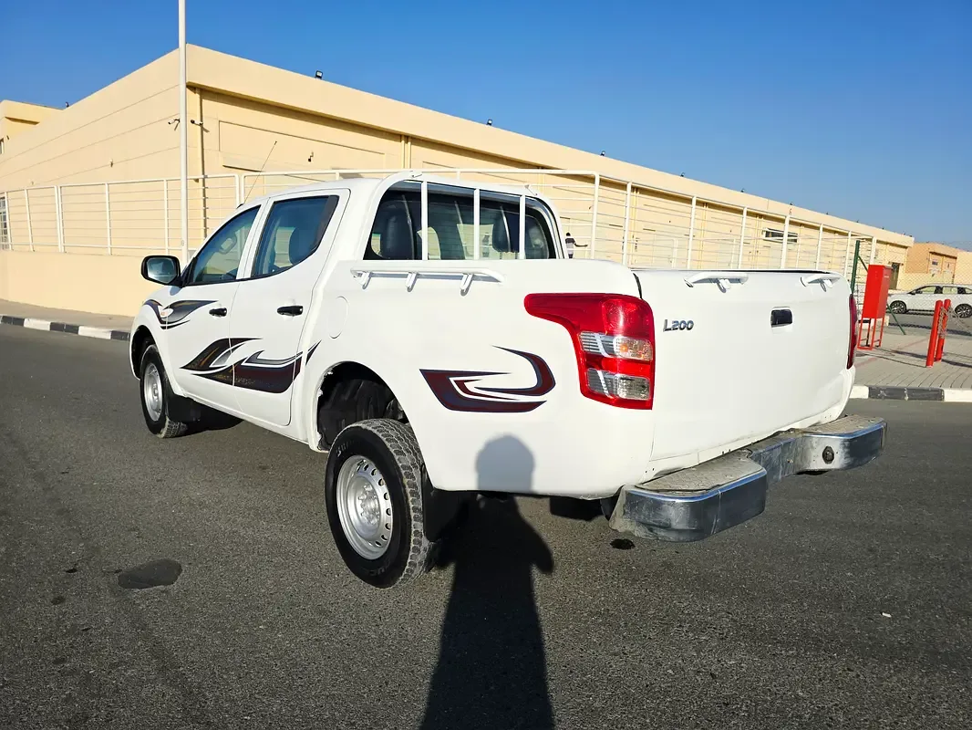 Mitsubishi L200 2.4 D MT (154 حصان) - 3