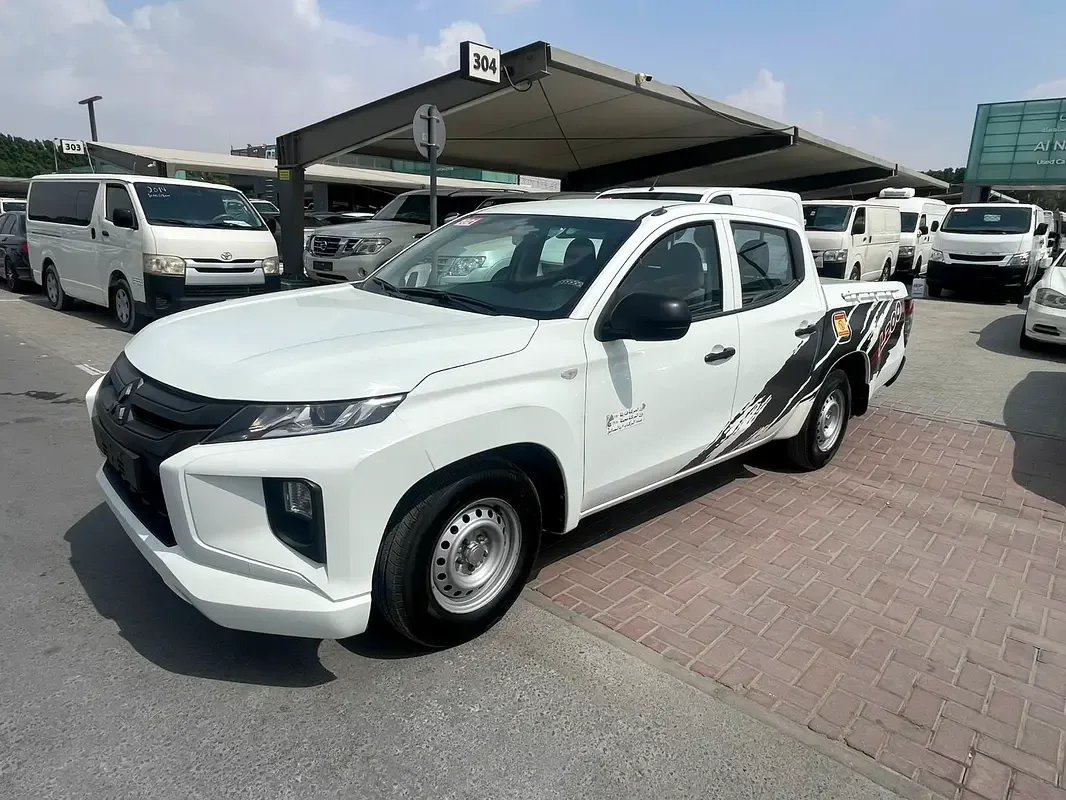Mitsubishi L200 2.4 MT (128 حصان) - 3