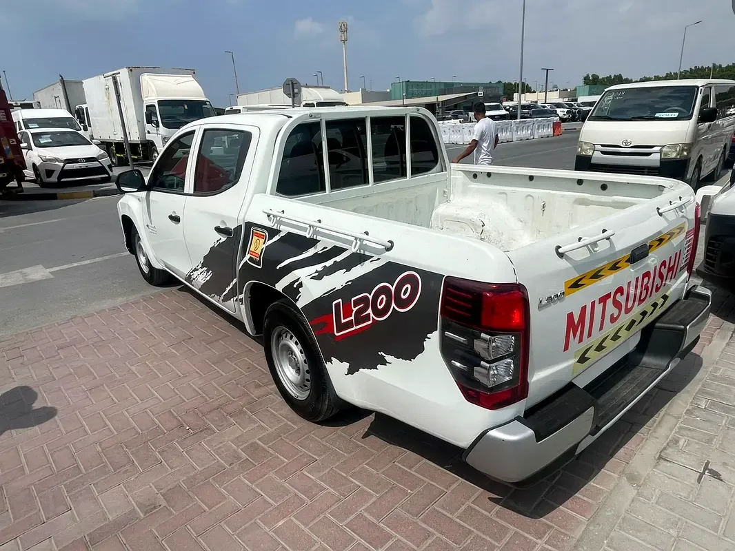 Mitsubishi L200 2.4 MT (128 حصان) - 6