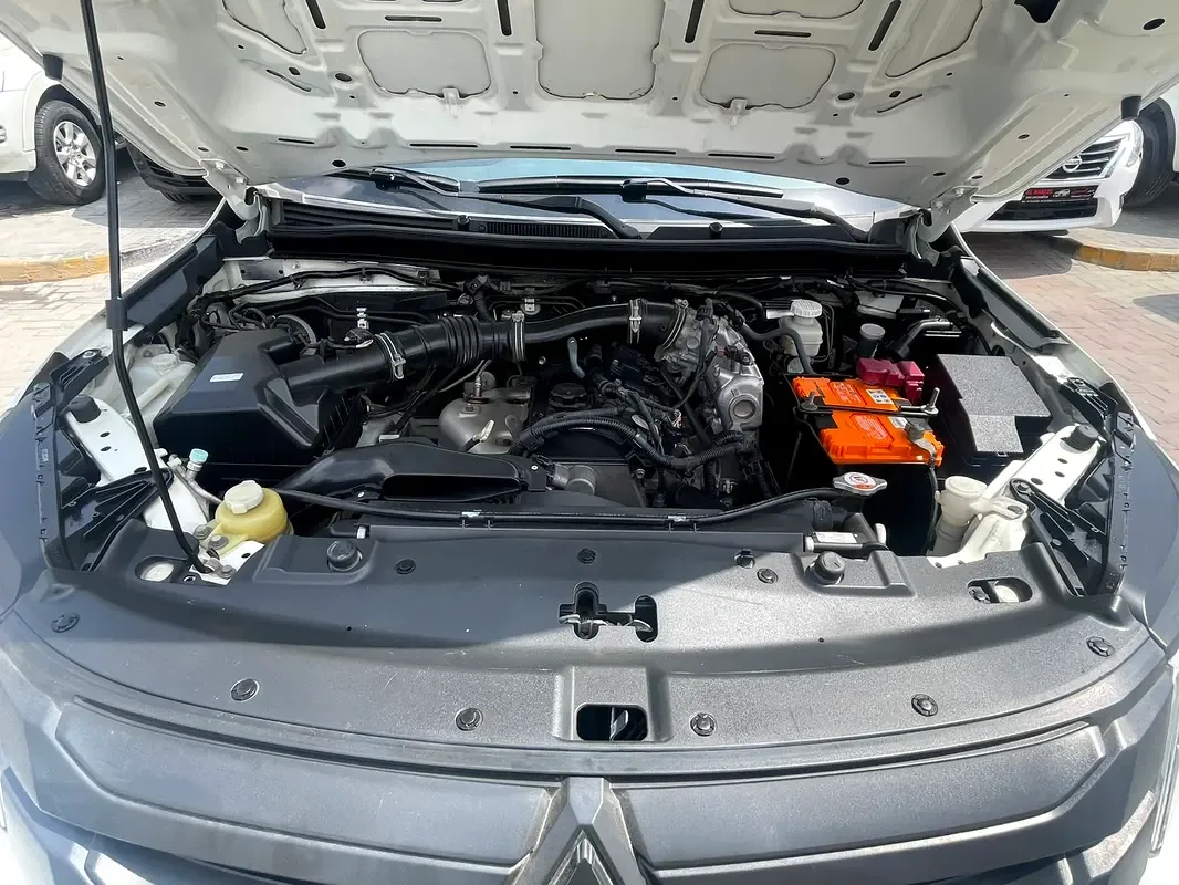 Mitsubishi L200 2.4 MT (128 حصان) - 11