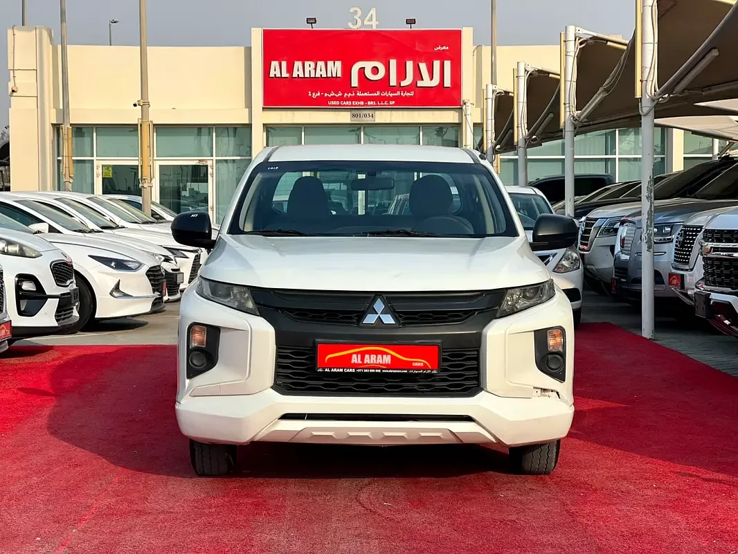 Mitsubishi L200 2.4 MT (128 حصان) - 2