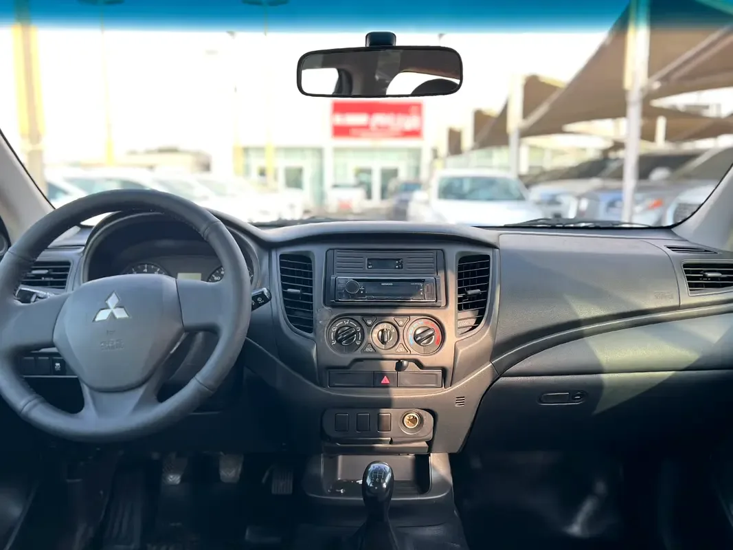 Mitsubishi L200 2.4 MT (128 حصان) - 7