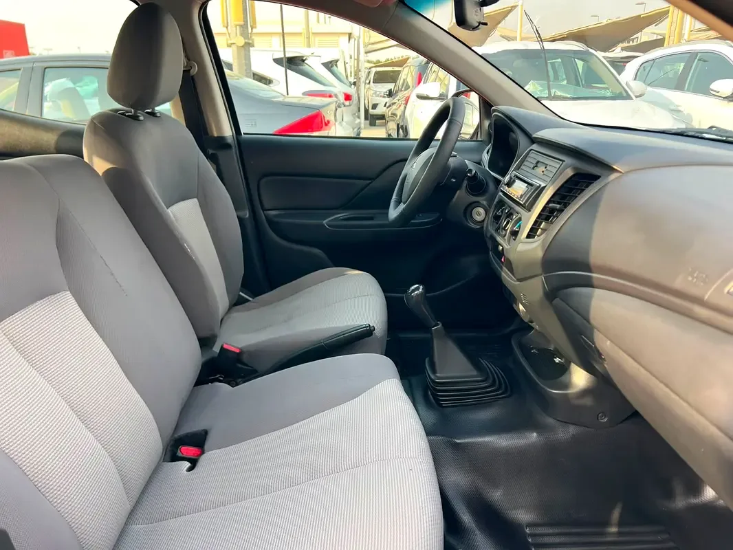 Mitsubishi L200 2.4 MT (128 حصان) - 10