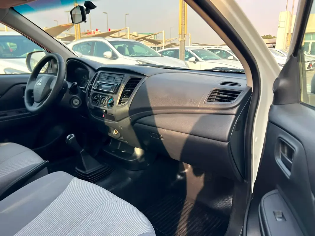 Mitsubishi L200 2.4 MT (128 حصان) - 9