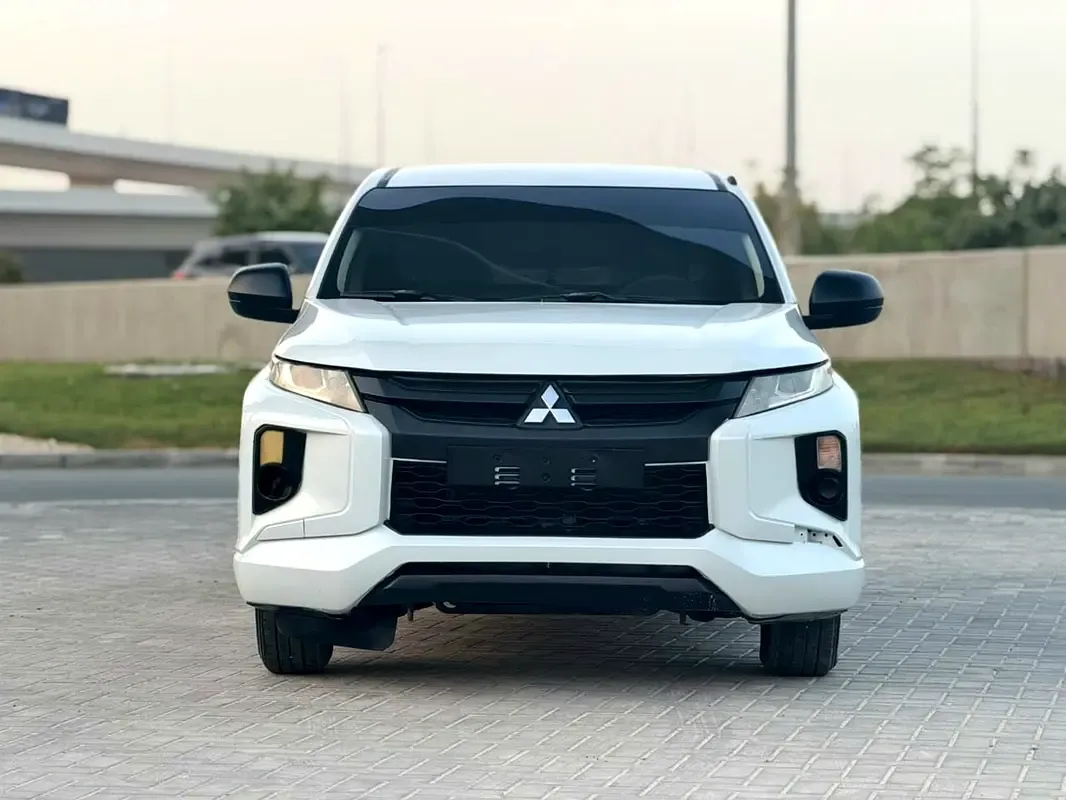 Mitsubishi L200 2.4 MT (128 hp) - 2