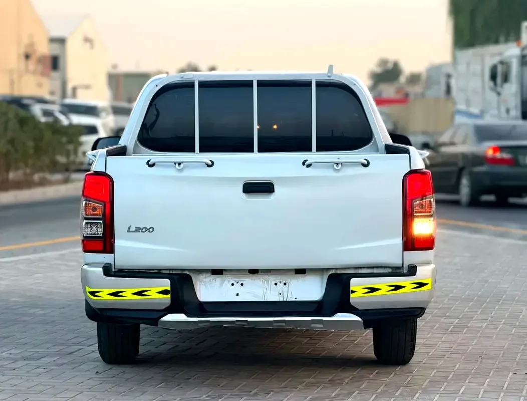 Mitsubishi L200 2.4 MT (128 hp) - 4