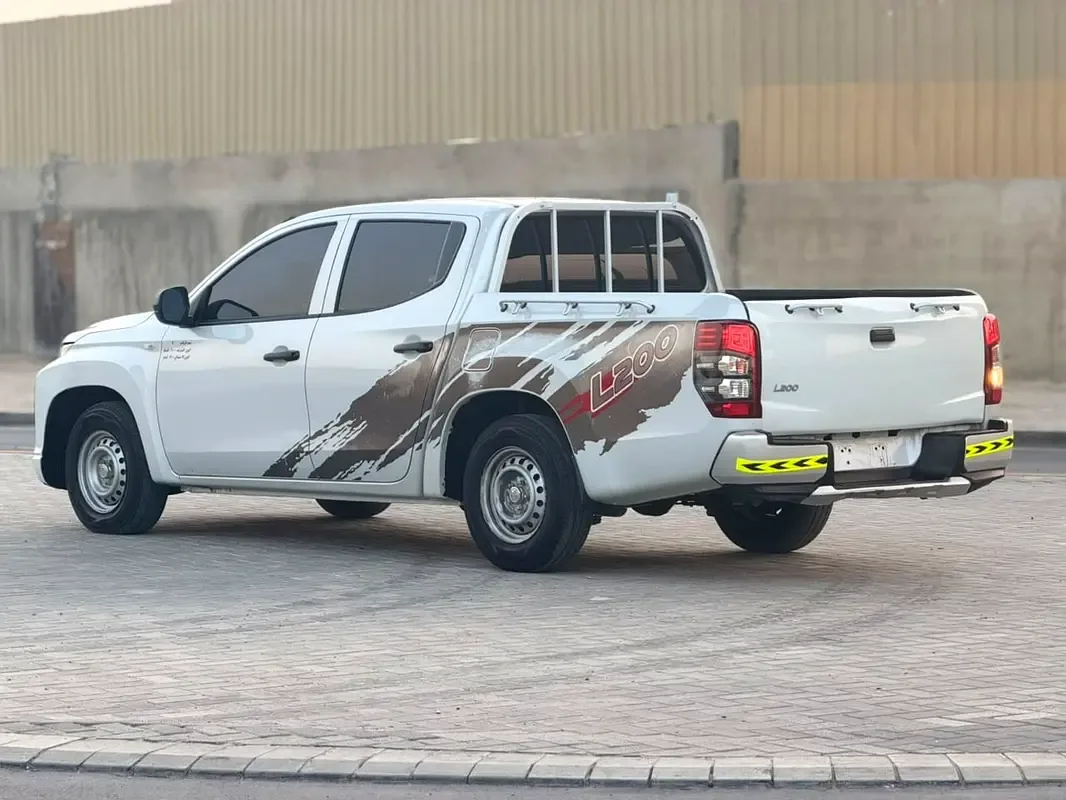 Mitsubishi L200 2.4 MT (128 hp) - 5