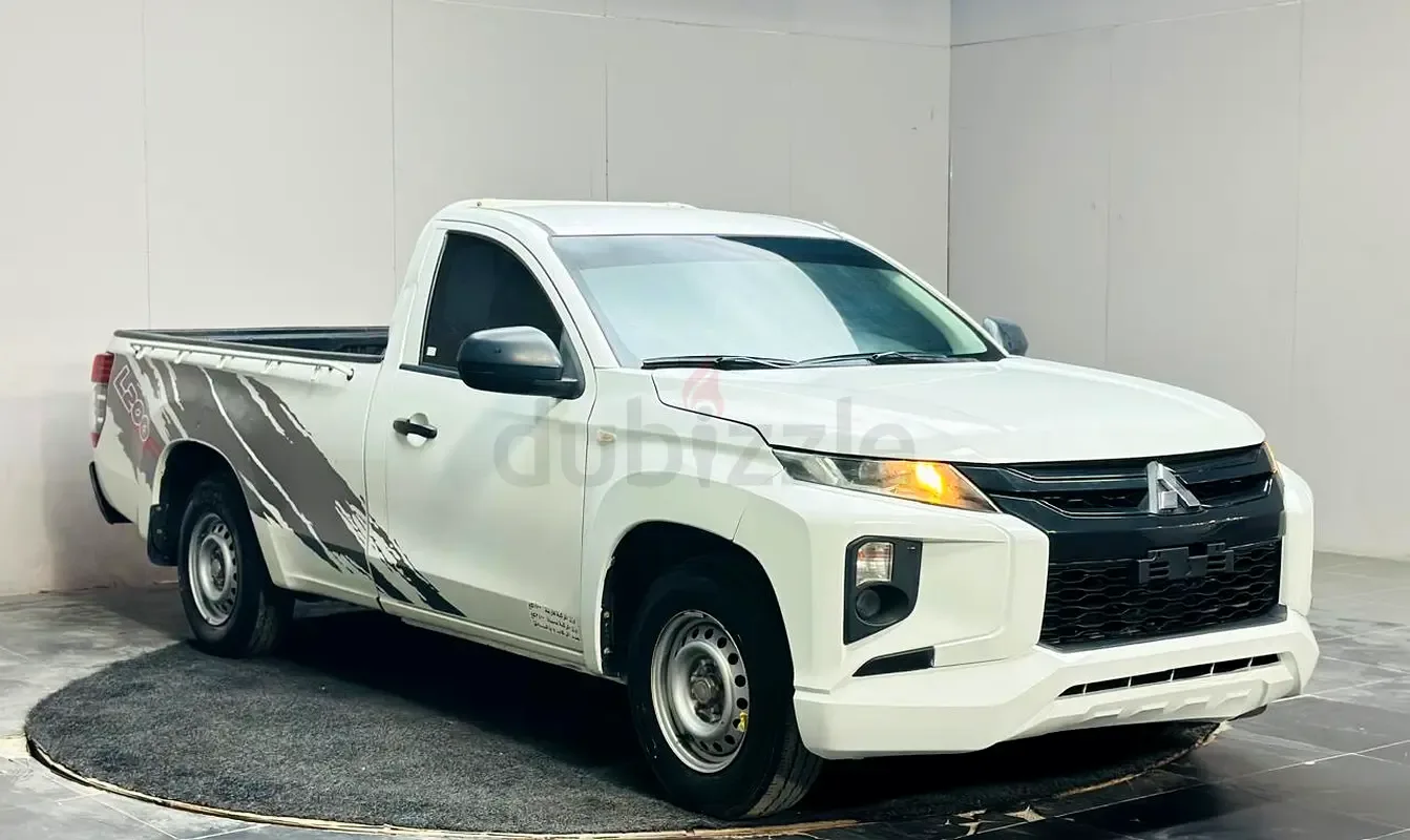 Mitsubishi L200 2.4 MT (150 حصان) - 2