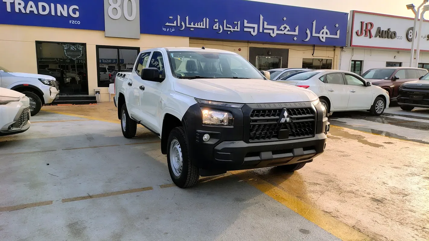 Mitsubishi L200 2.4 MT 4WD (150 hp) - 2
