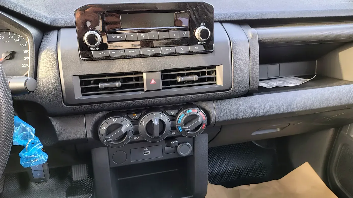Mitsubishi L200 2.4 MT 4WD (150 hp) - 12