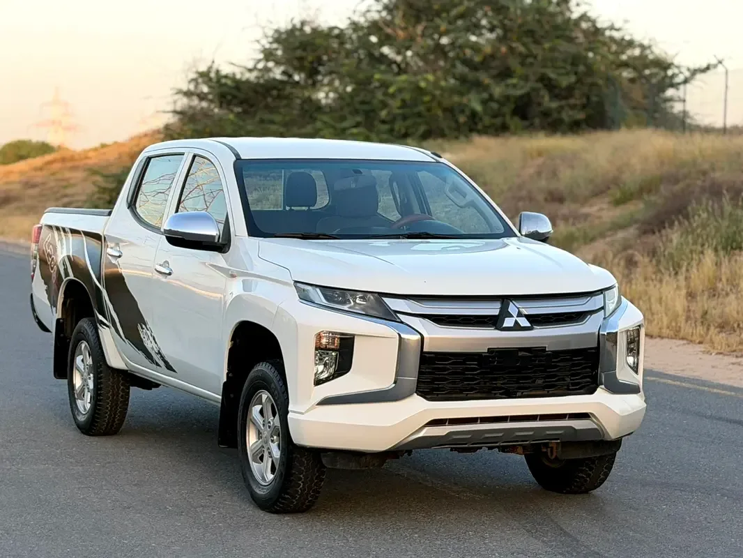 Mitsubishi L200 2.4 MT AWD (152 hp) - 6