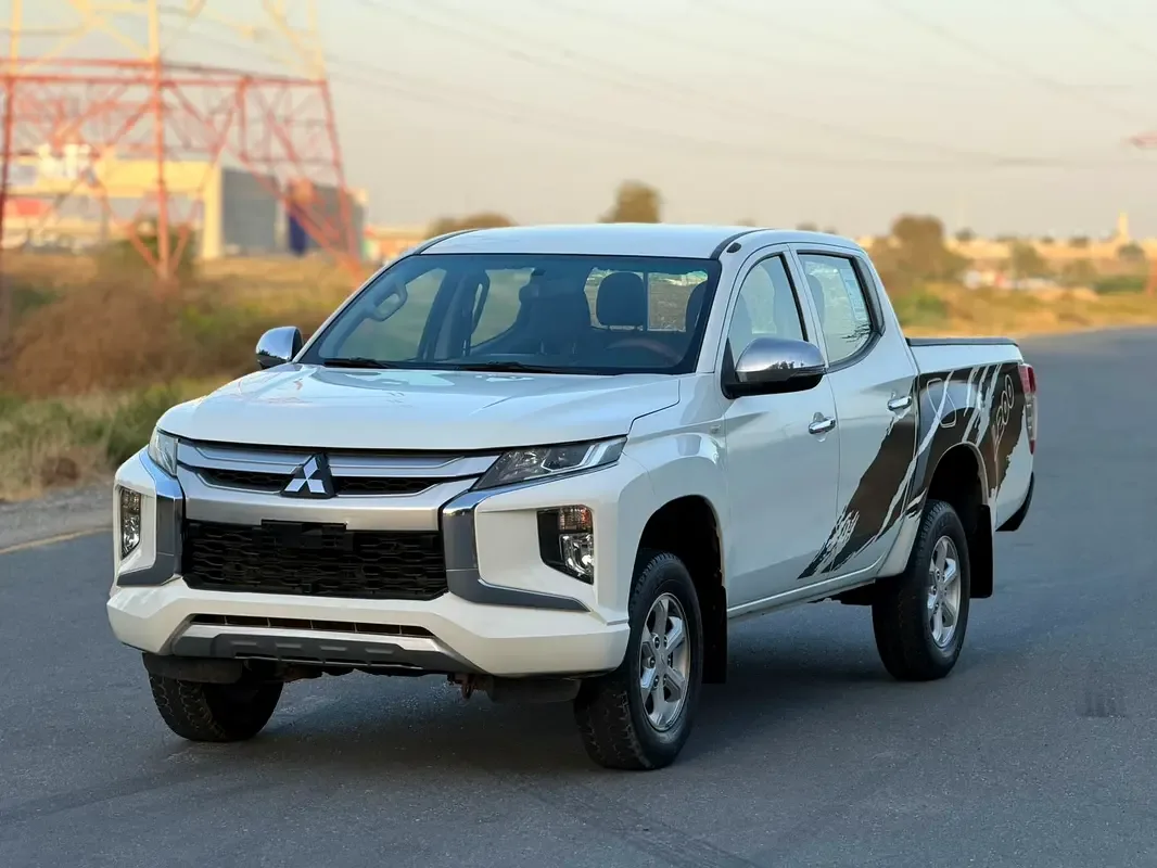 Mitsubishi L200 2.4 MT AWD (152 hp) - 8
