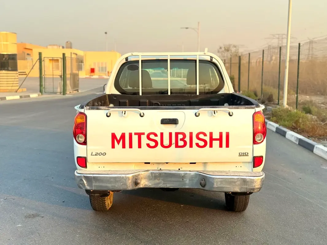 Mitsubishi L200 2.5 D MT RWD (90 hp) - 3
