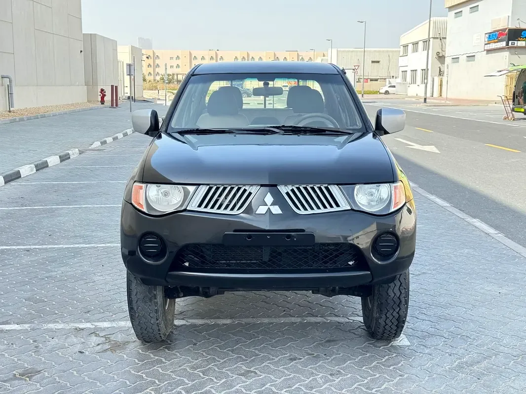 Mitsubishi L200 3.2 MT (175 hp)
