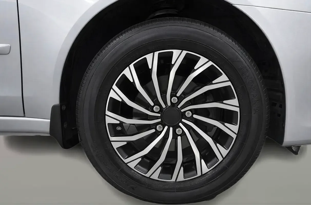 Mitsubishi Lancer 2.0 CVT (150 hp) - 12