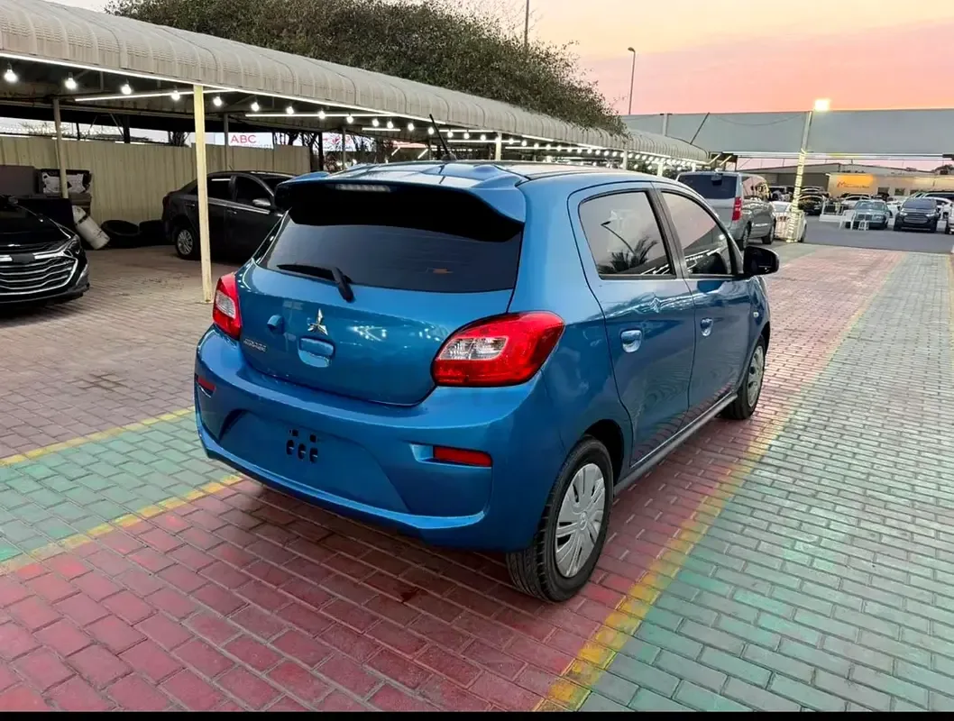 Mitsubishi Mirage 1.2 CVT (78 حصان) - 2