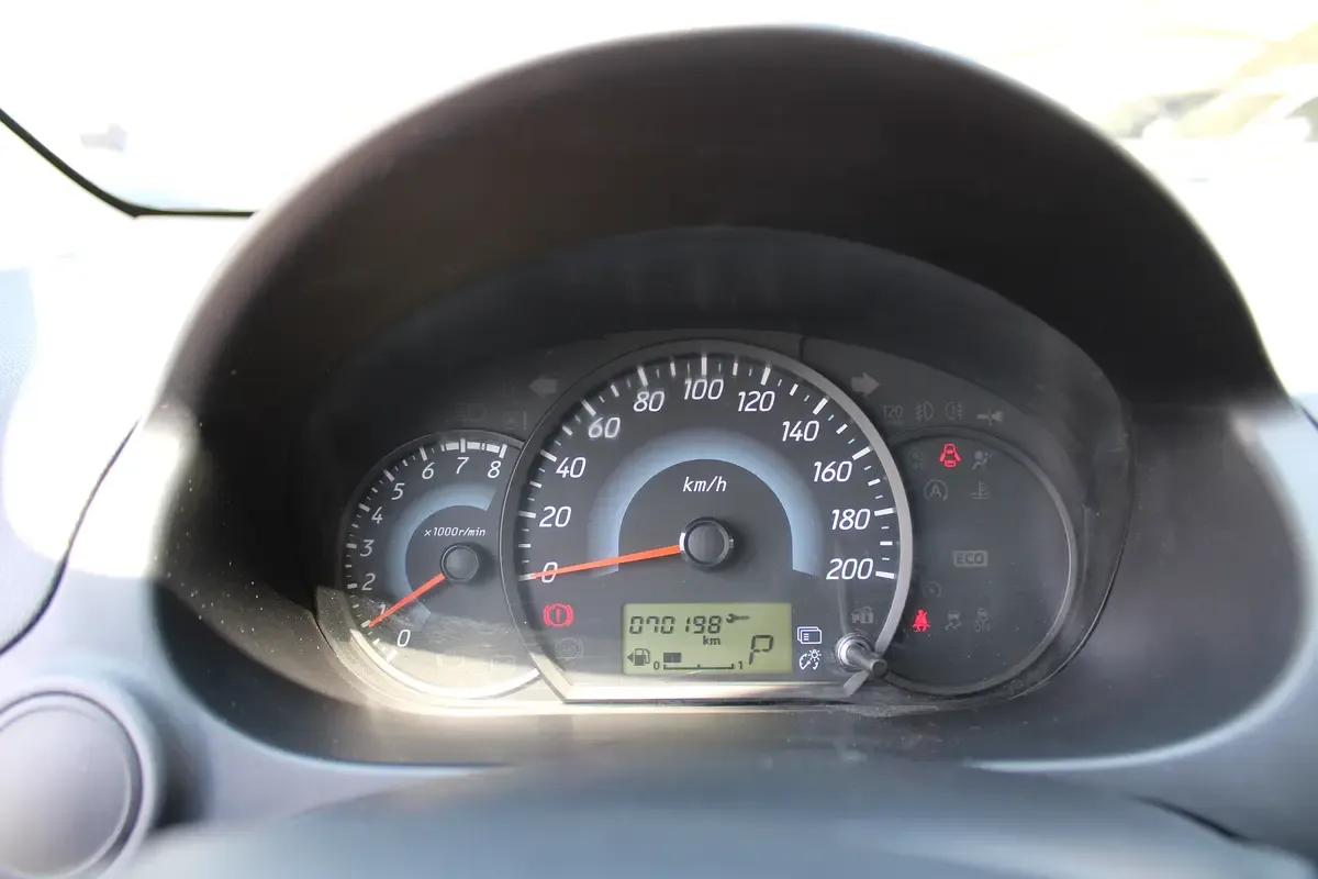 Mitsubishi Mirage 1.2 CVT (78 hp) - 10