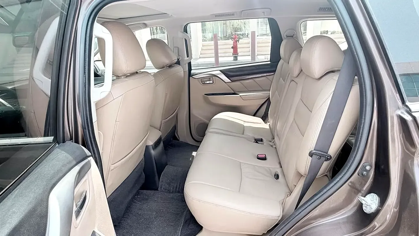 Mitsubishi Montero 3.8 AT (250 حصان) - 13