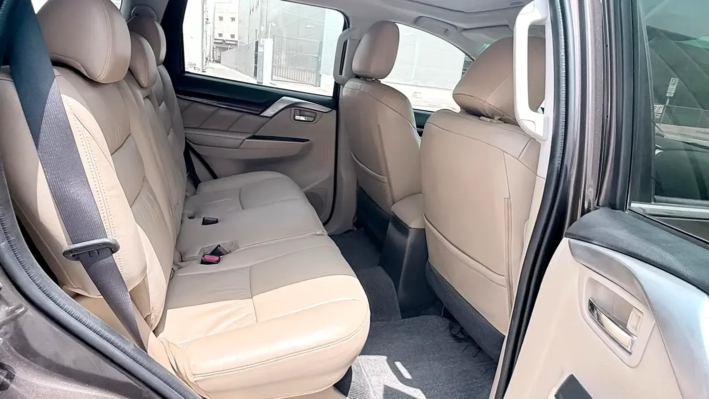 Mitsubishi Montero 3.8 AT (250 حصان) - 15