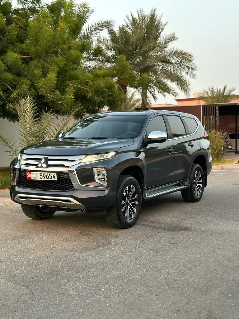 Mitsubishi Montero Sport 3.0 AT 4WD (209 hp)