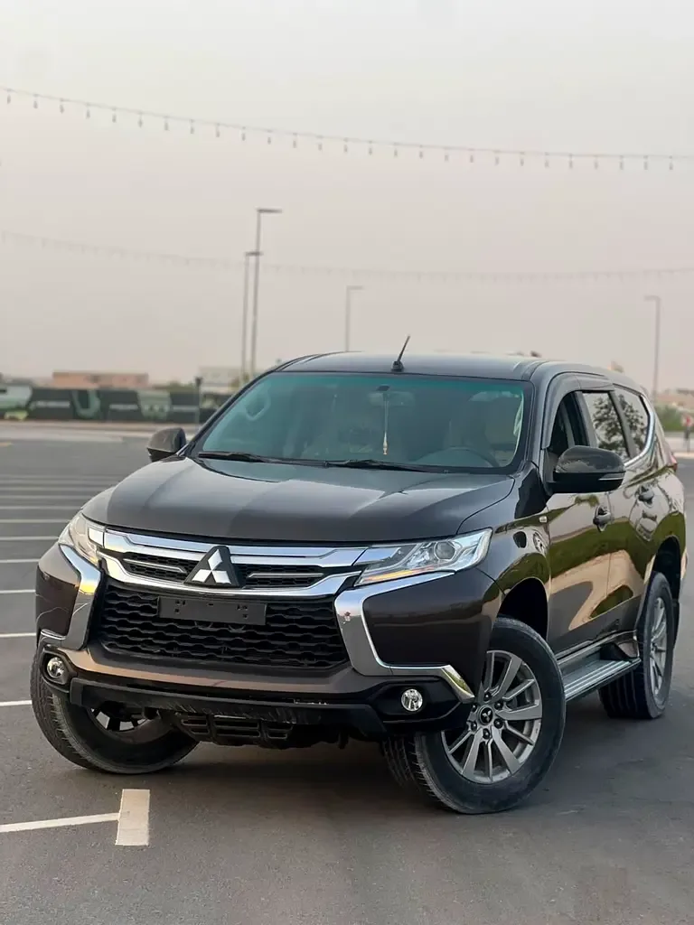 Mitsubishi Montero Sport 3.0 AT RWD (209 hp)