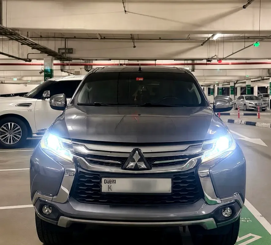 Mitsubishi Montero Sport 3.0 AT RWD (209 hp)