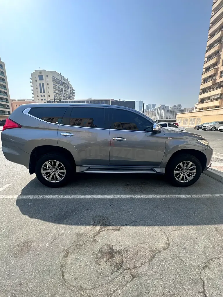 Mitsubishi Montero Sport 3.0 AT RWD (209 hp) - 6