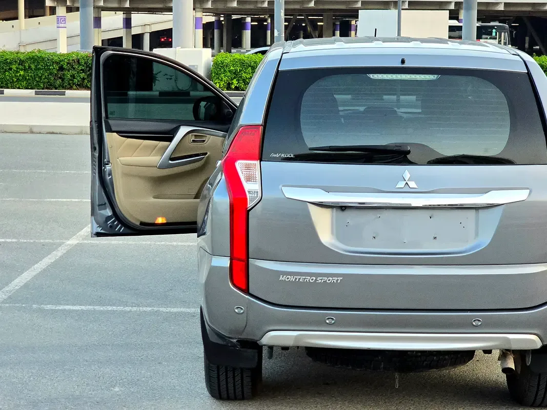 Mitsubishi Montero Sport 3.0 AT RWD (209 حصان) - 7