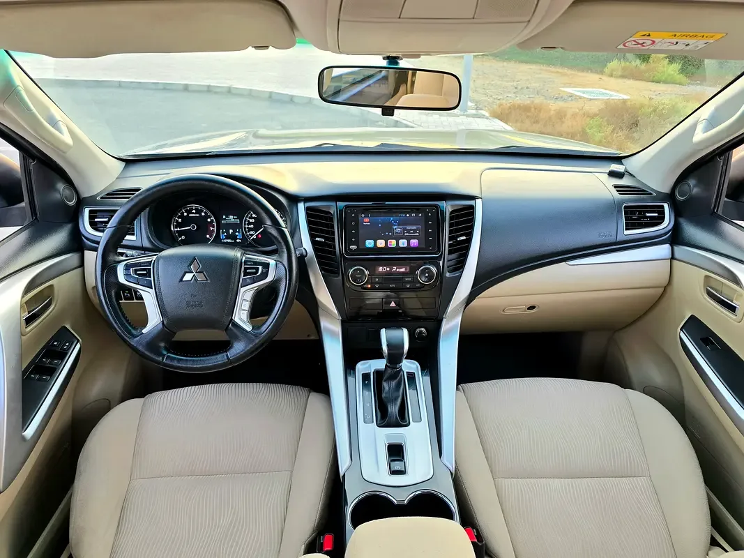 Mitsubishi Montero Sport 3.0 AT RWD (209 حصان) - 9