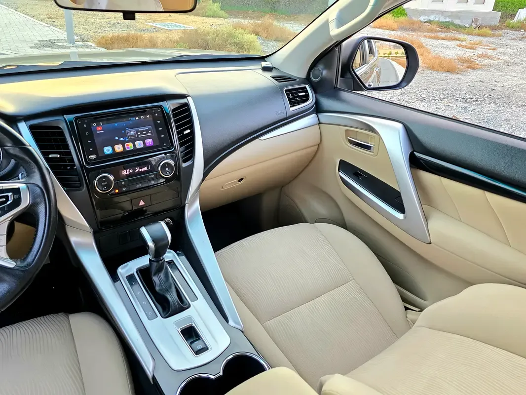 Mitsubishi Montero Sport 3.0 AT RWD (209 حصان) - 14