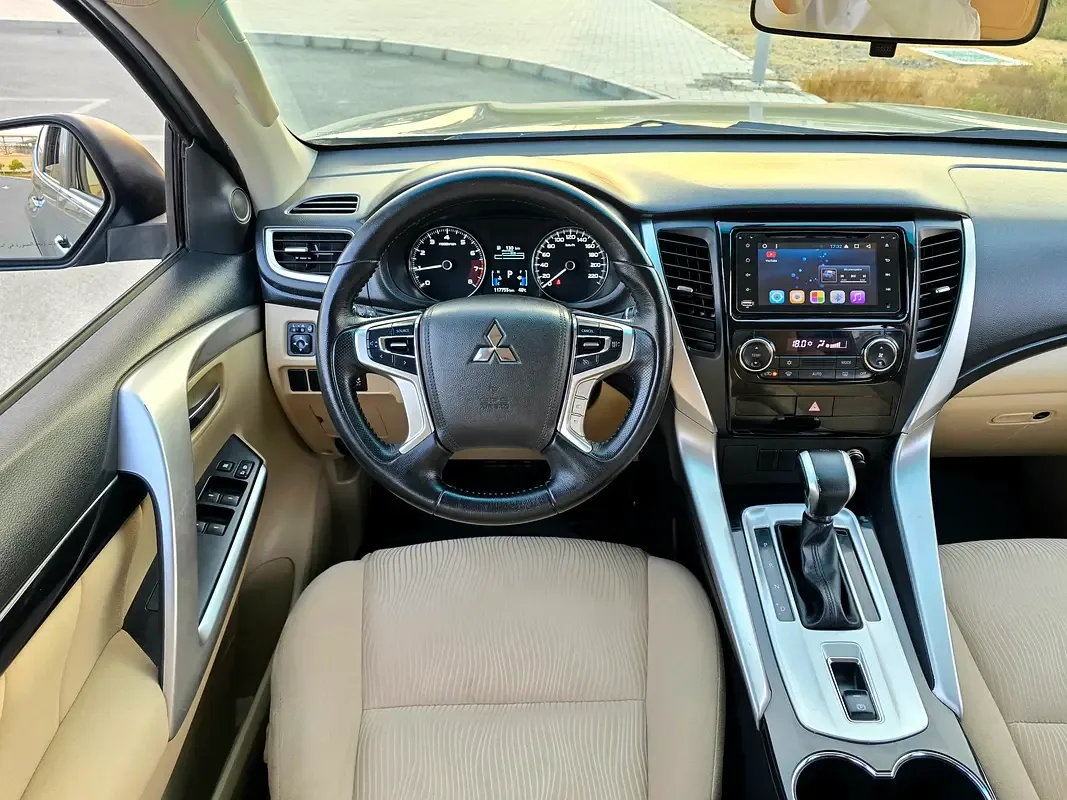 Mitsubishi Montero Sport 3.0 AT RWD (209 حصان) - 13