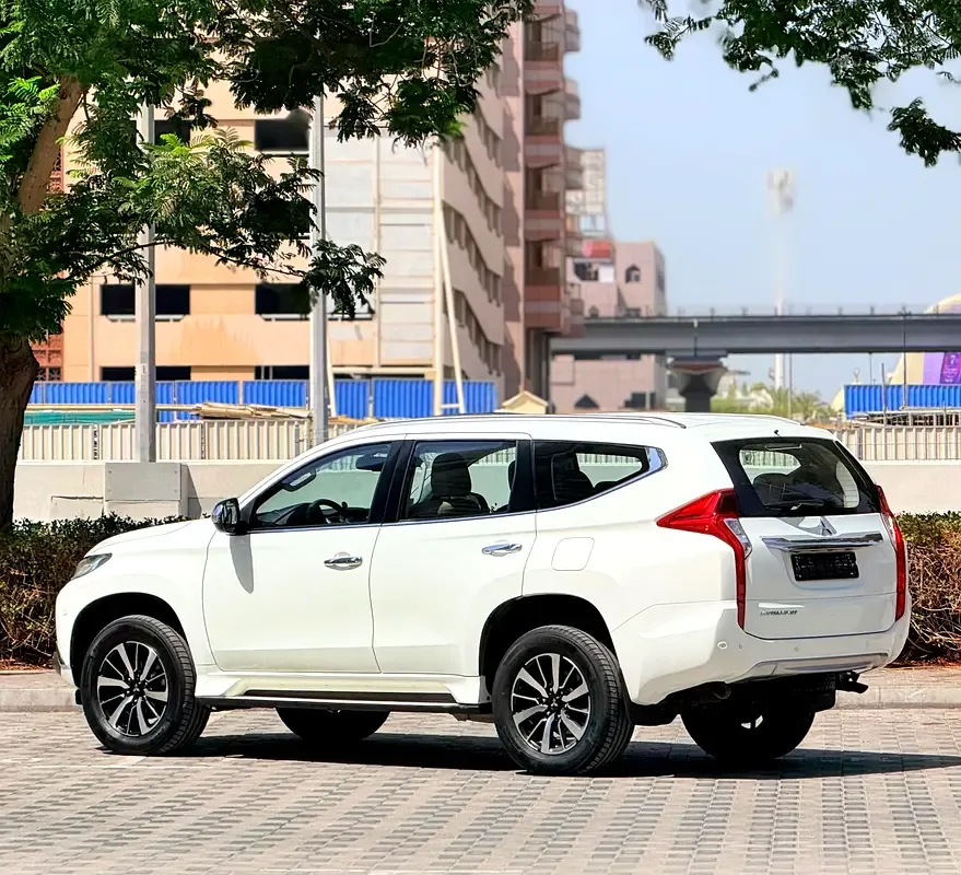 Mitsubishi Montero Sport 3.0 AT RWD (209 حصان) - 6