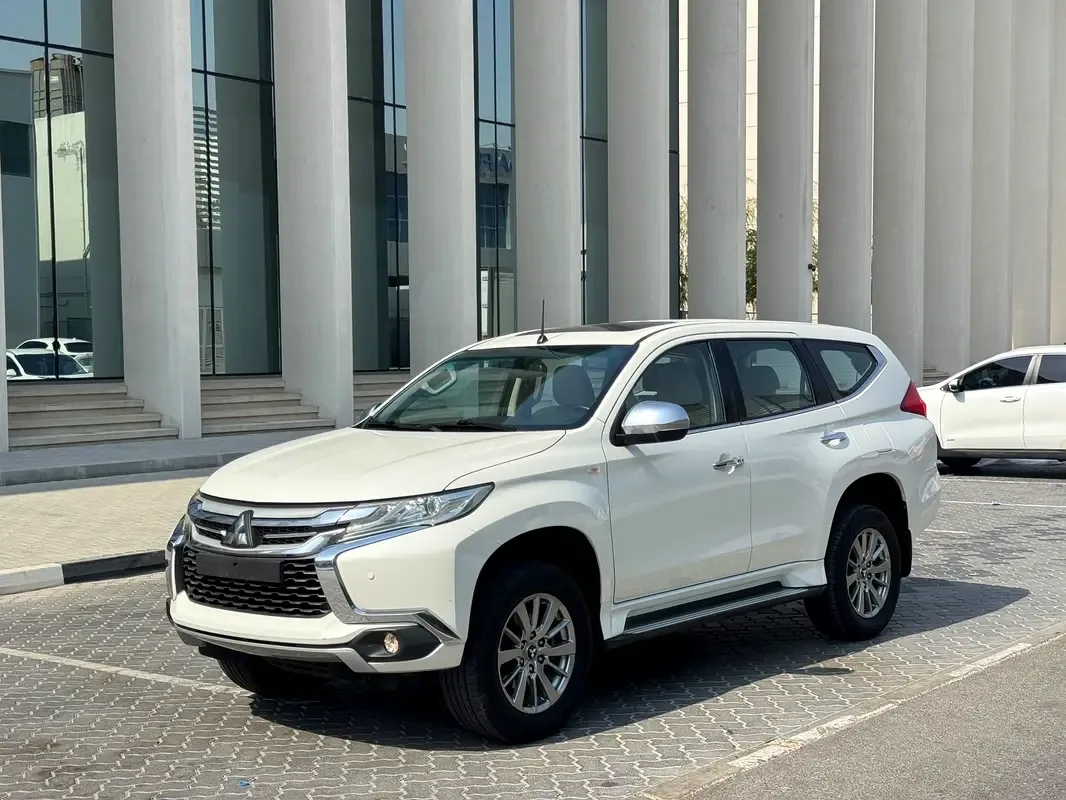 Mitsubishi Montero Sport 3.0 AT RWD (216 hp)