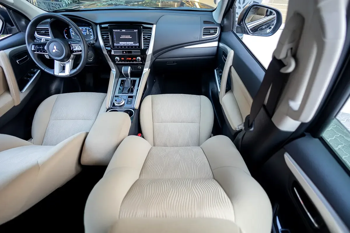 Mitsubishi Montero Sport 3.0 AT RWD (216 hp) - 14