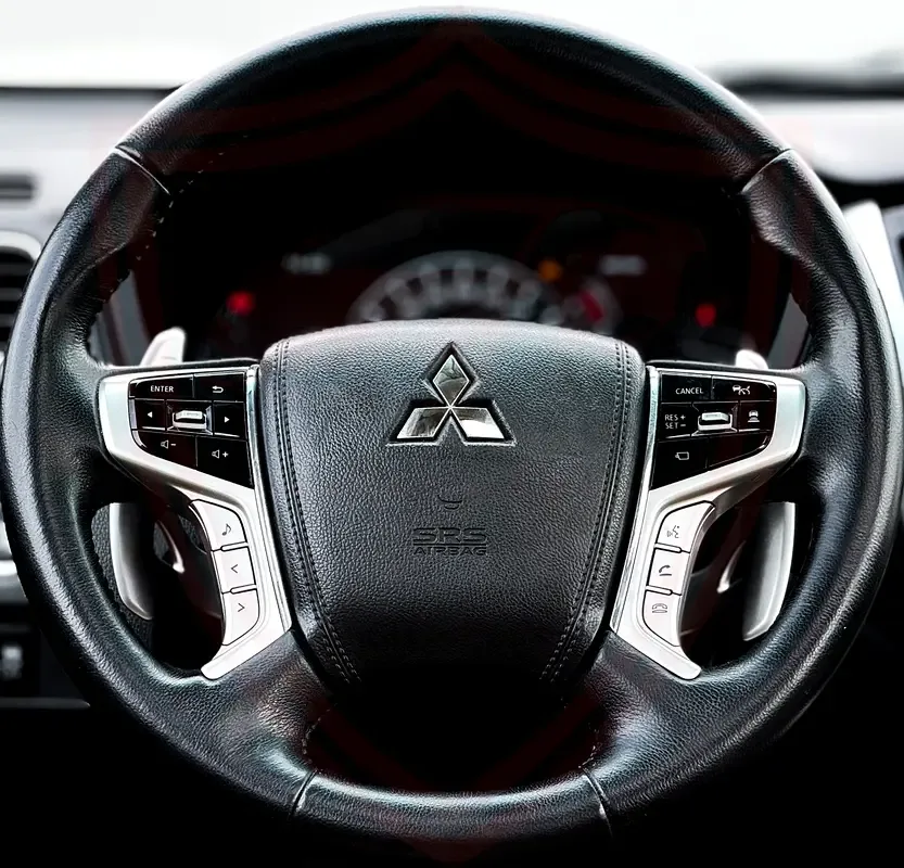 Mitsubishi Montero Sport 3.0 AT RWD (216 hp) - 10