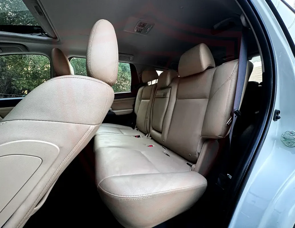 Mitsubishi Montero Sport 3.0 AT RWD (216 hp) - 11