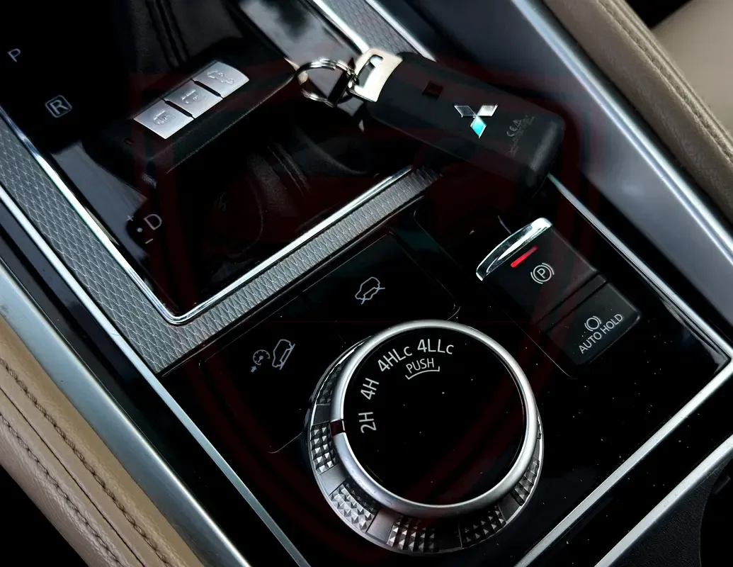 Mitsubishi Montero Sport 3.0 AT RWD (216 hp) - 16
