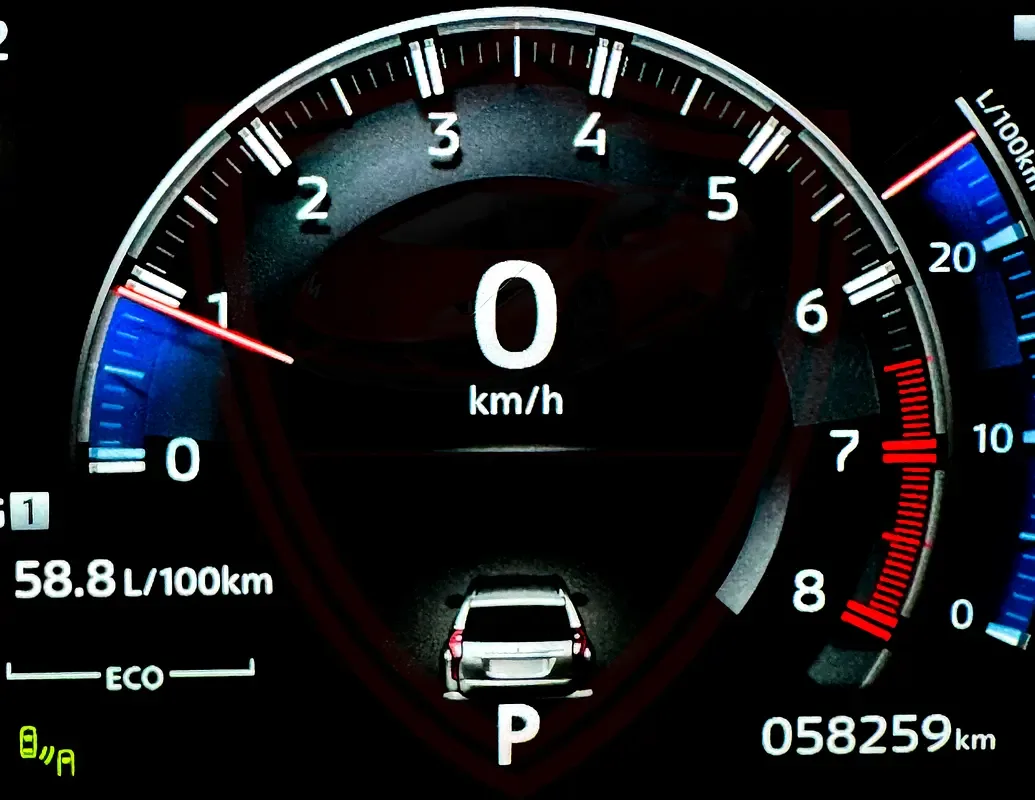 Mitsubishi Montero Sport 3.0 AT RWD (216 hp) - 20