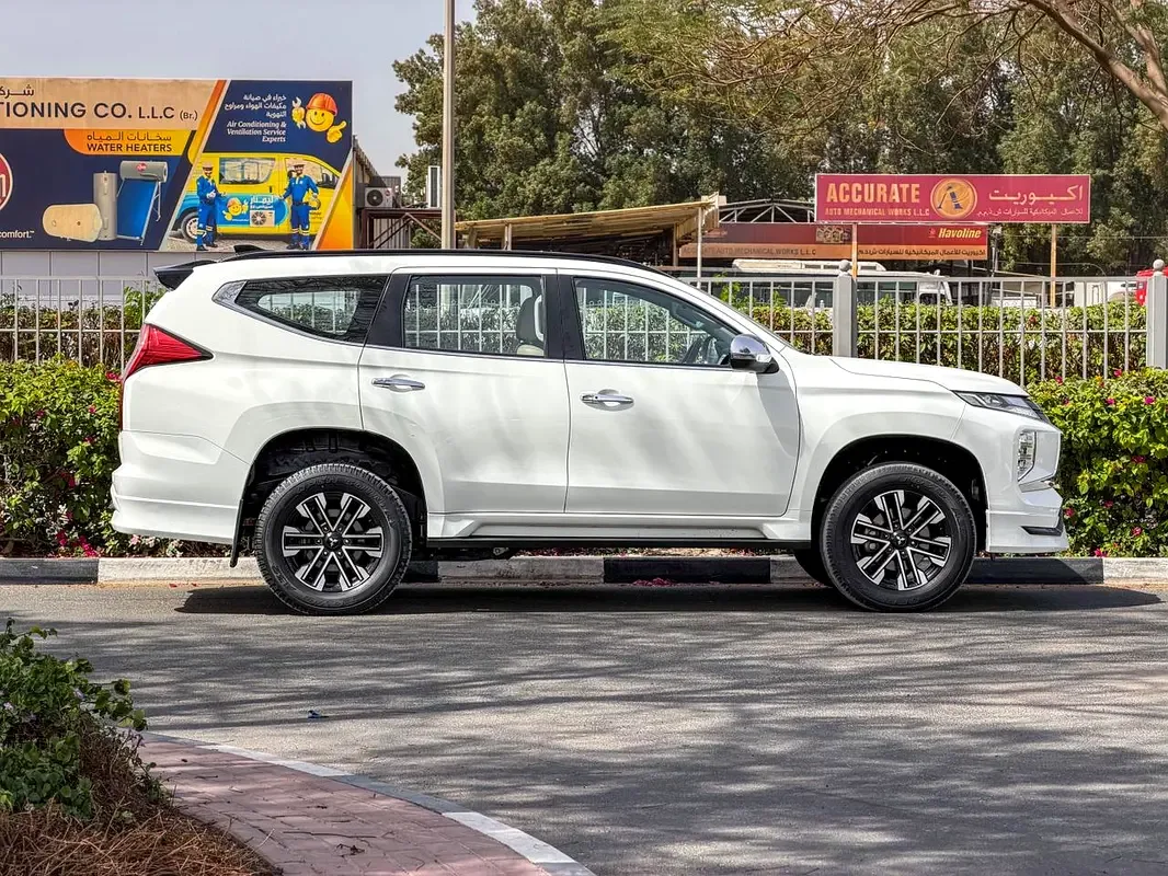 Mitsubishi Montero Sport 3.0 AT RWD (216 حصان) - 7