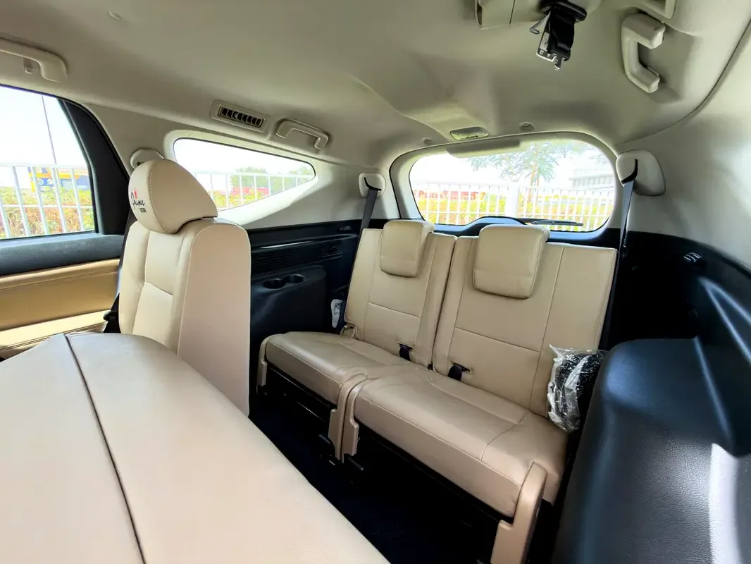 Mitsubishi Montero Sport 3.0 AT RWD (216 حصان) - 13