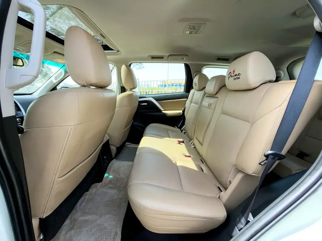 Mitsubishi Montero Sport 3.0 AT RWD (216 حصان) - 12
