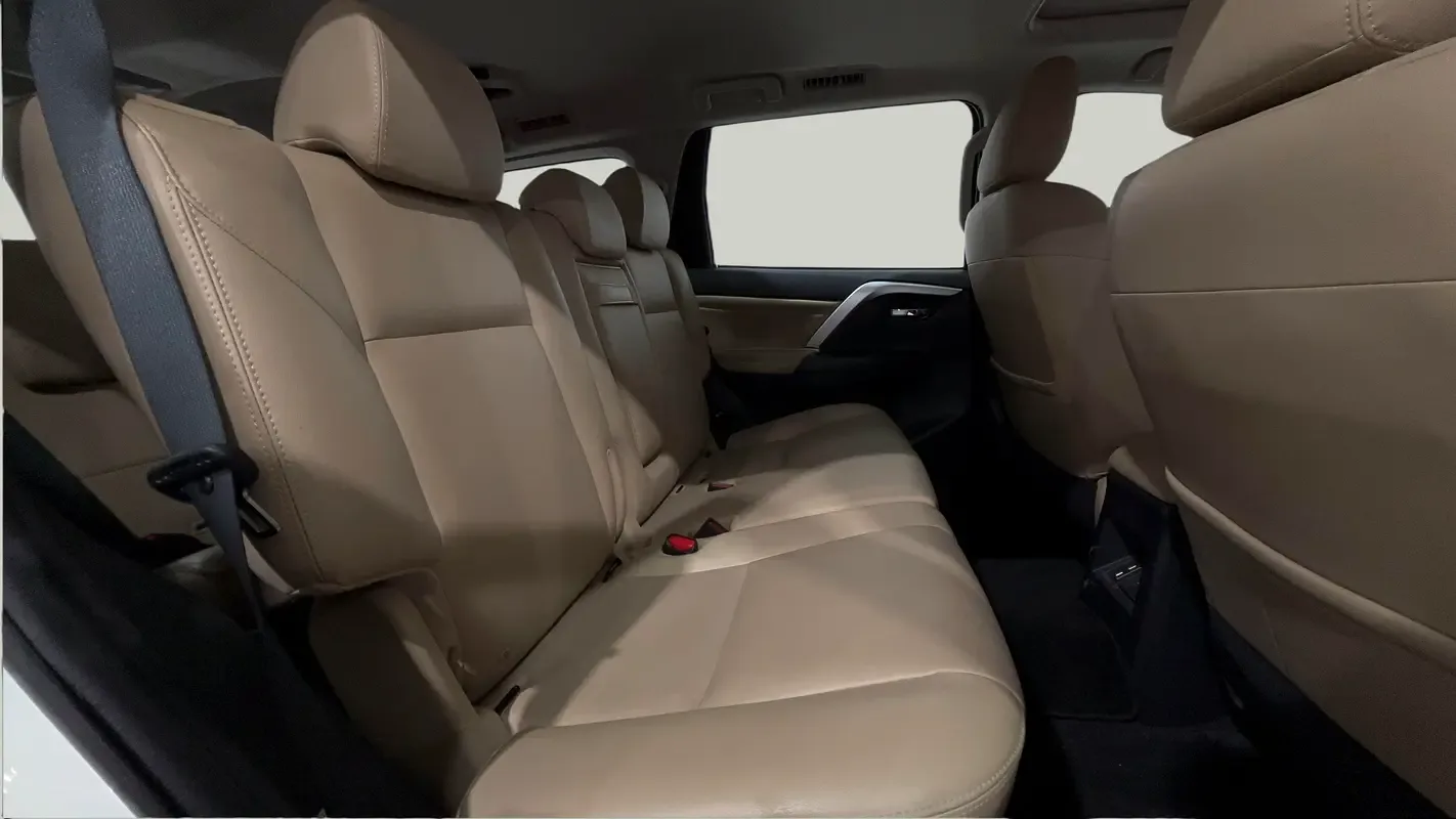 Mitsubishi Montero Sport 3.0 AT RWD (216 hp) - 10
