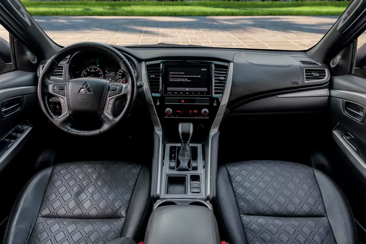 Mitsubishi Montero Sport 3.0 AT RWD (216 حصان) - 8