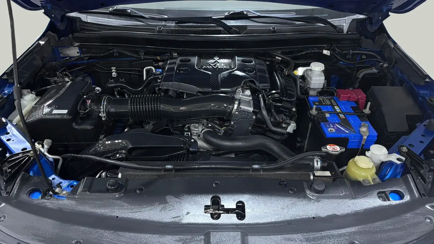 Mitsubishi Montero Sport 3.0 AT RWD (216 حصان) - 13