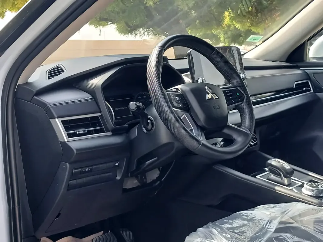 Mitsubishi Outlander 1.5 CVT (215 hp) - 10