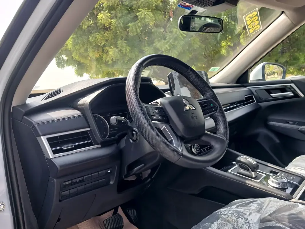 Mitsubishi Outlander 1.5 CVT (215 hp) - 12
