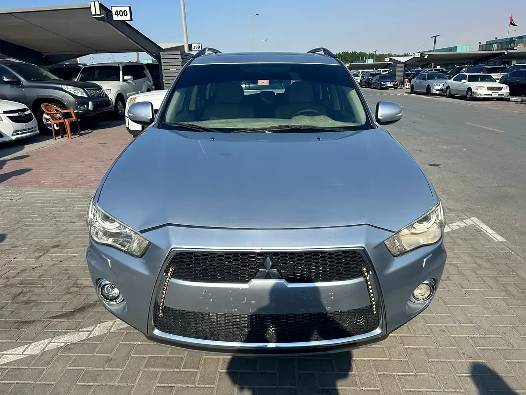 Mitsubishi Outlander 2.0 CVT (147 hp)