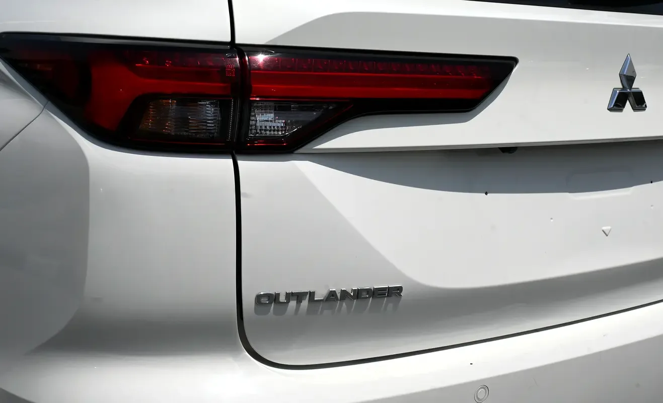 Mitsubishi Outlander 2.5 CVT (184 hp) - 7