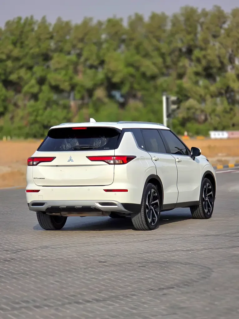 Mitsubishi Outlander 2.5 CVT (184 حصان) - 8