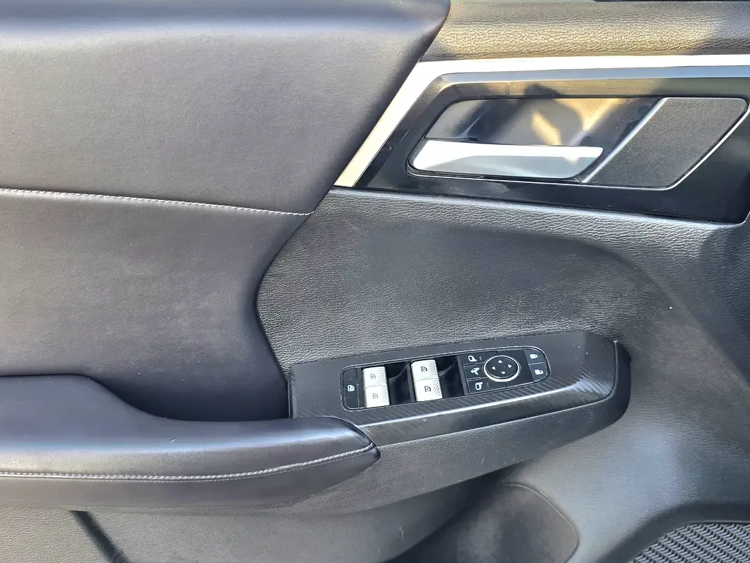 Mitsubishi Outlander 2.5 CVT (184 حصان) - 12